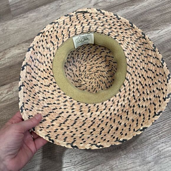 TULA Women Laurel Straw Hat UPF 50 Tan Neutral Outdoor Woven Hat Sun Shade Visor - Picture 3 of 7